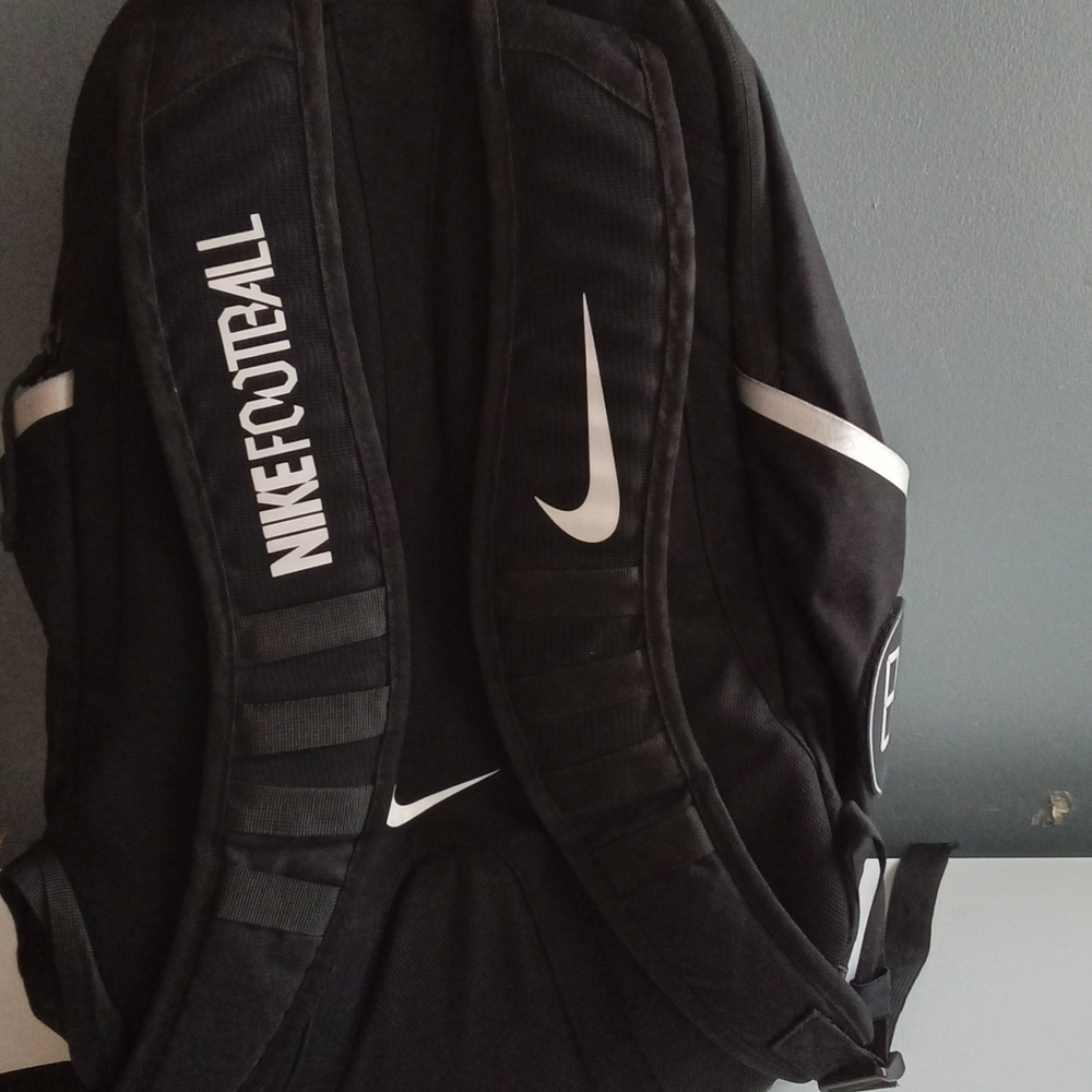 Nike Football Backpack Black Swoosh Logo Mesh Pocket Adjustable‎ Straps